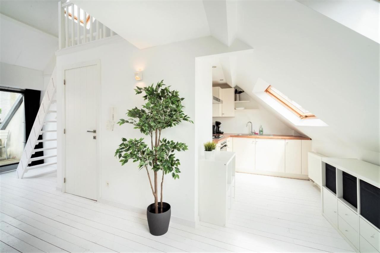 Beautiful Cozy Apartments In The Heart Of Антверпен Экстерьер фото