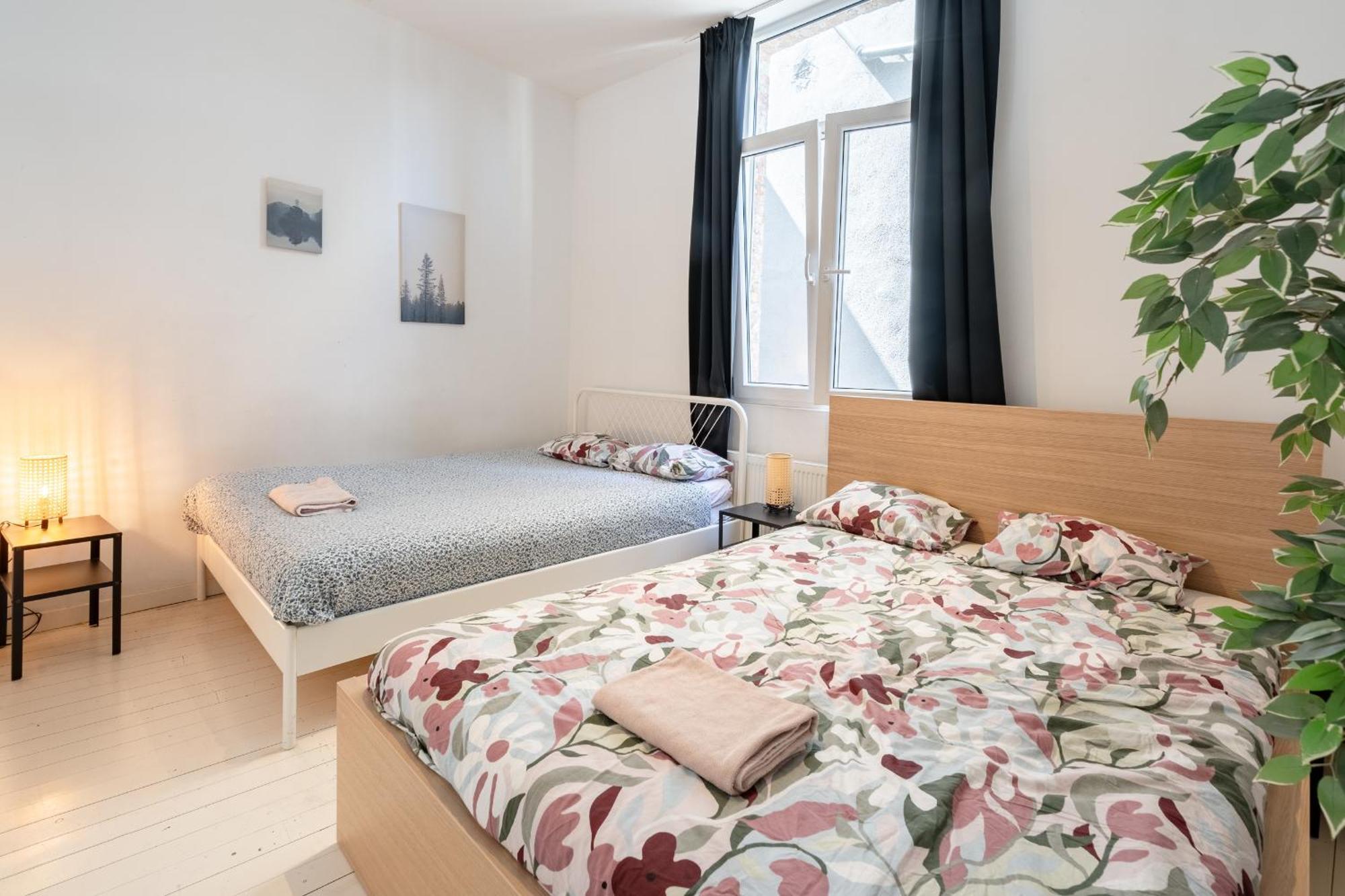 Beautiful Cozy Apartments In The Heart Of Антверпен Экстерьер фото