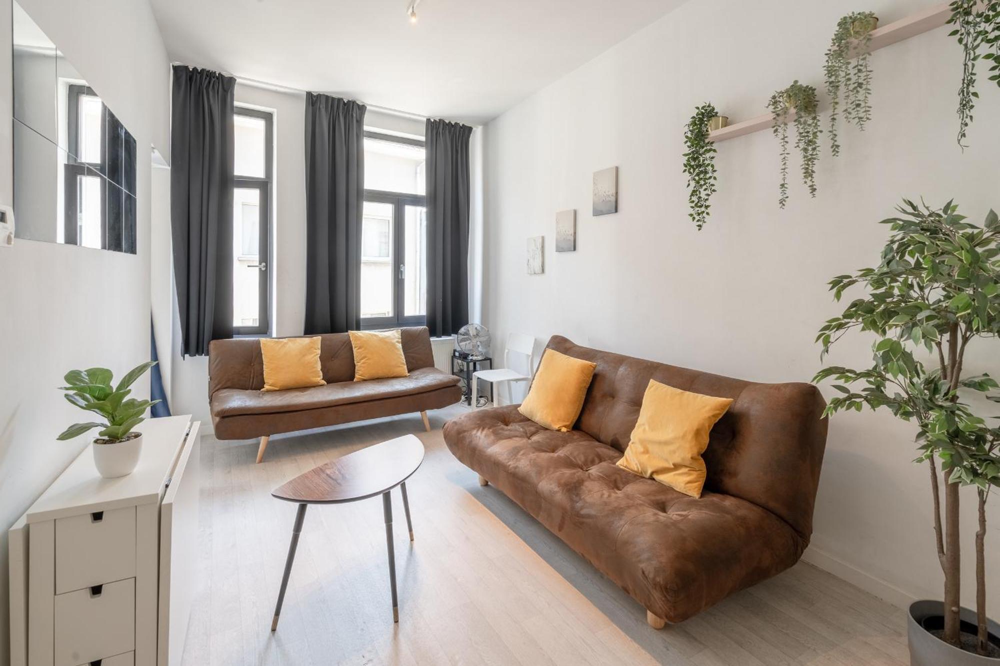 Beautiful Cozy Apartments In The Heart Of Антверпен Экстерьер фото